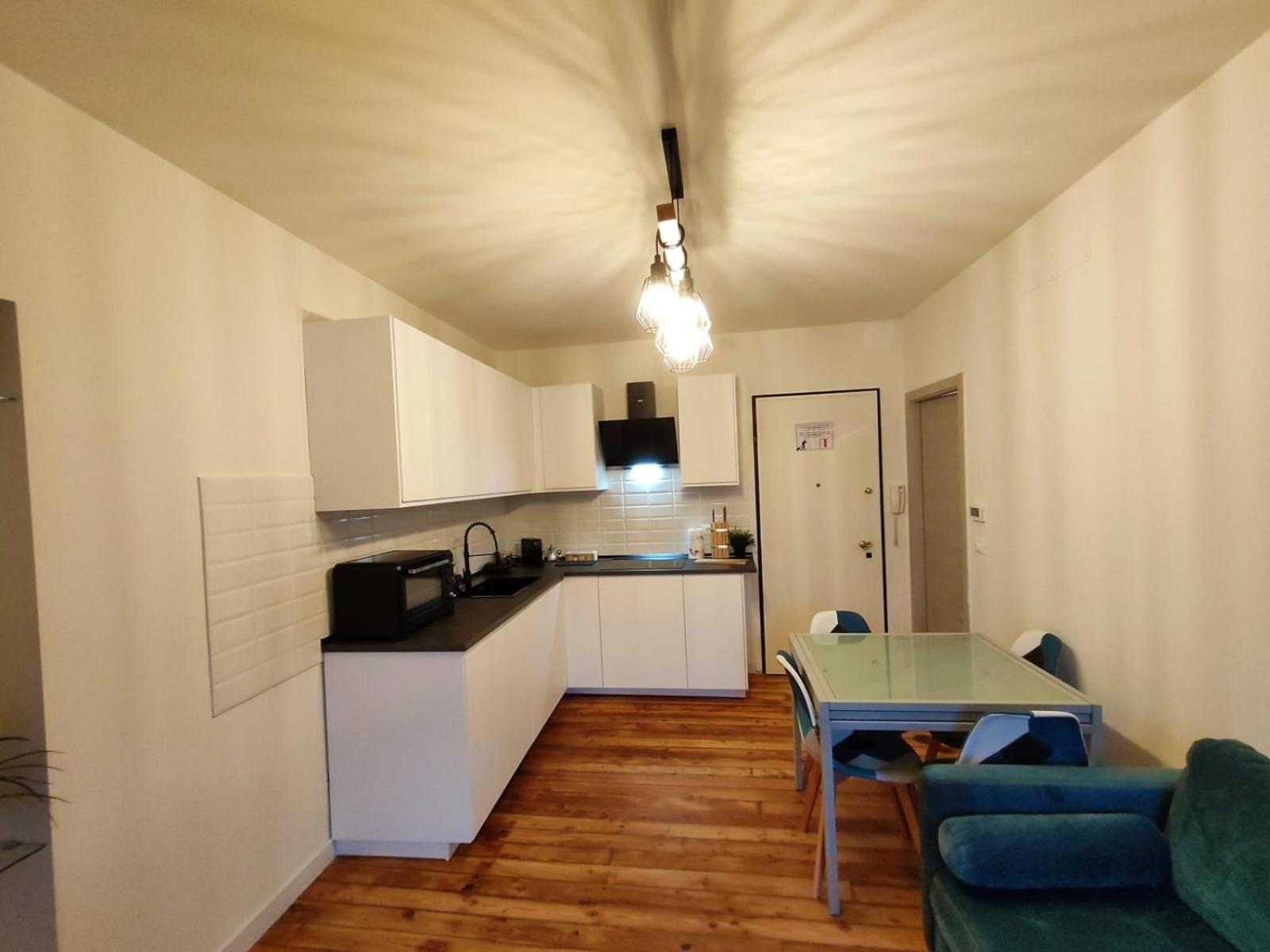 Centro - Moderno Bilocale Con Jacuzzi